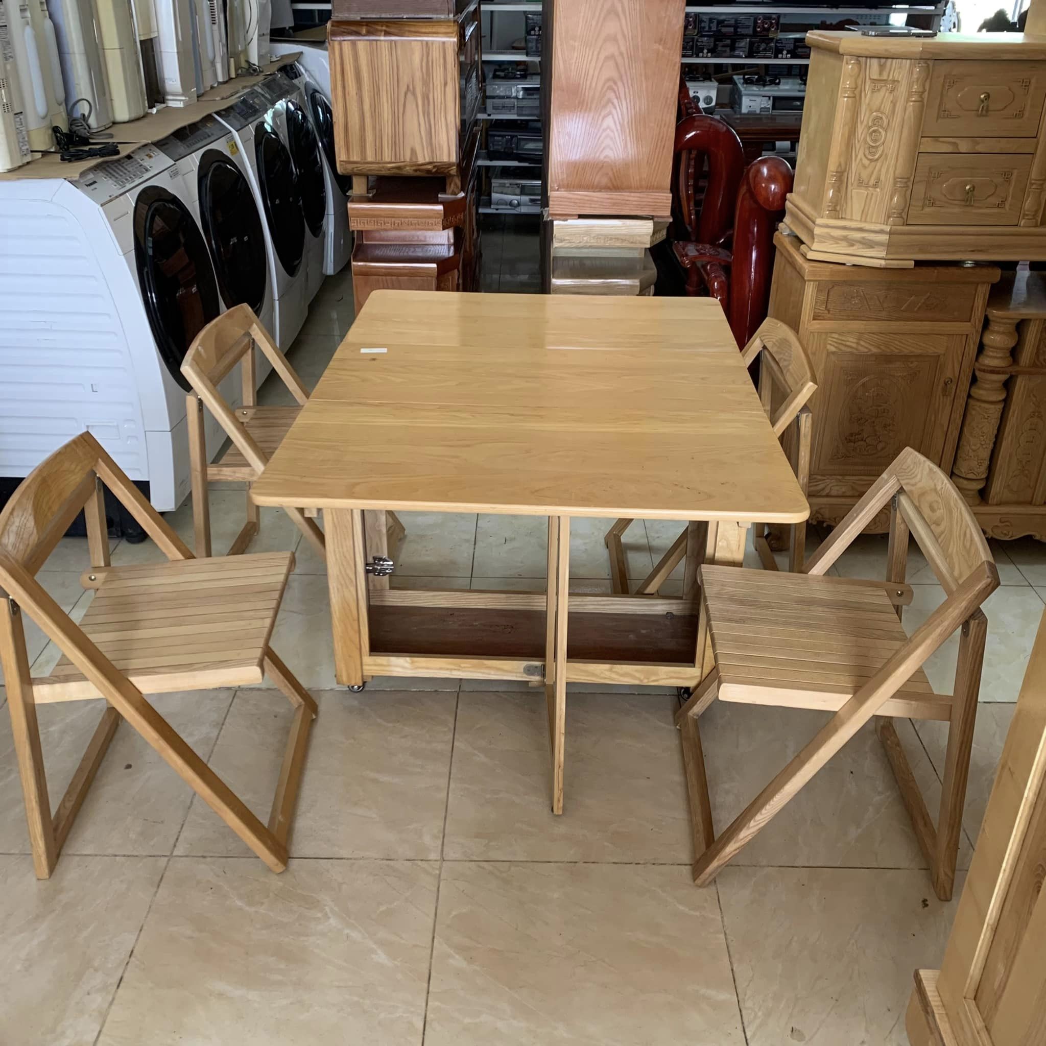 Bộ bàn ghế thông minh