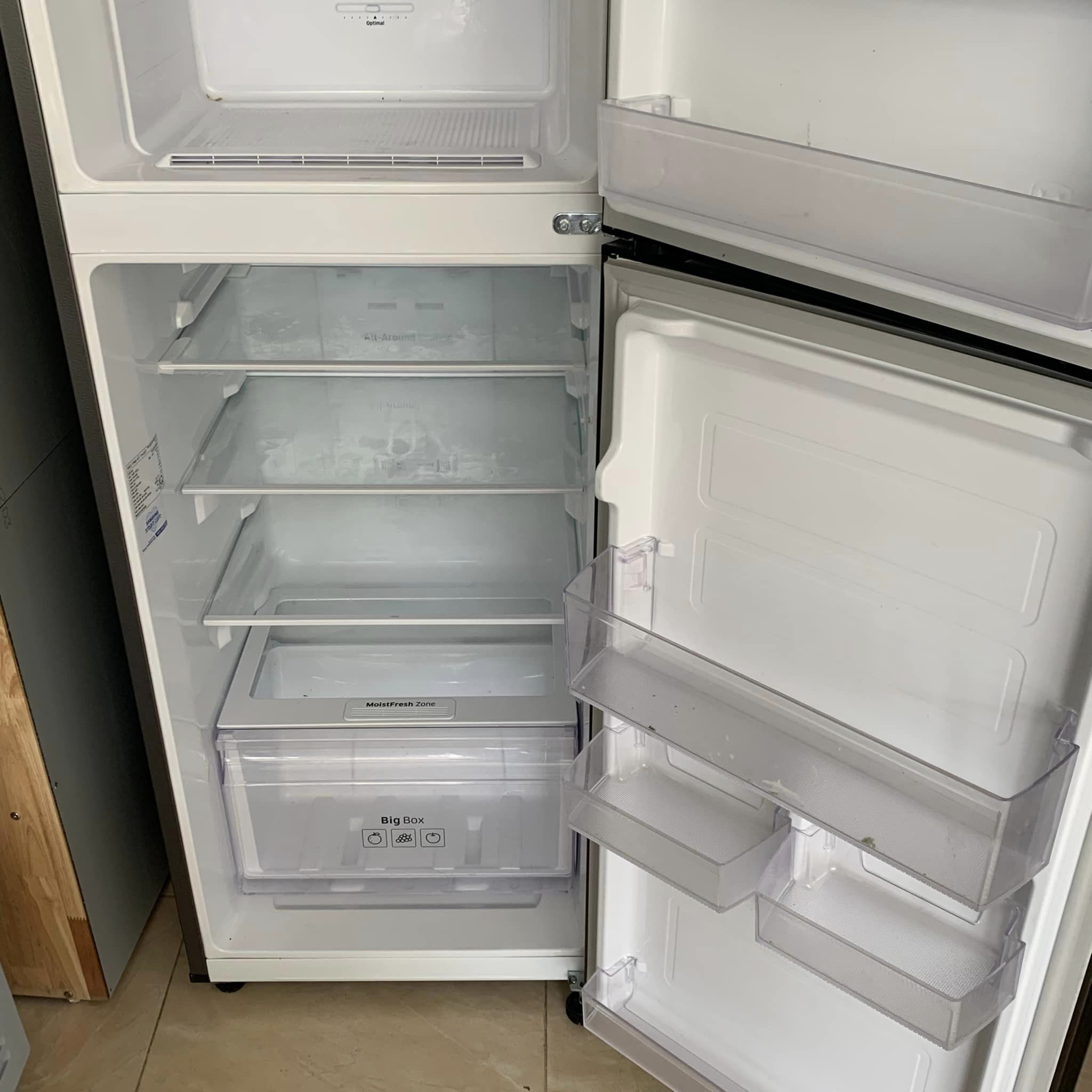 Tủ lạnh Samsung 236l