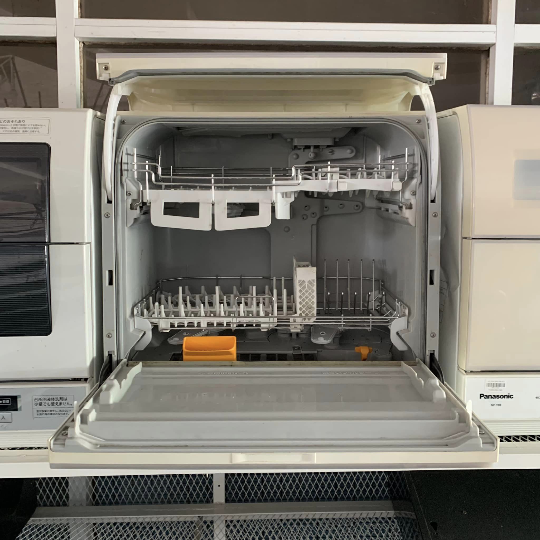 MÁY RỬA CHÉN TR8 2015