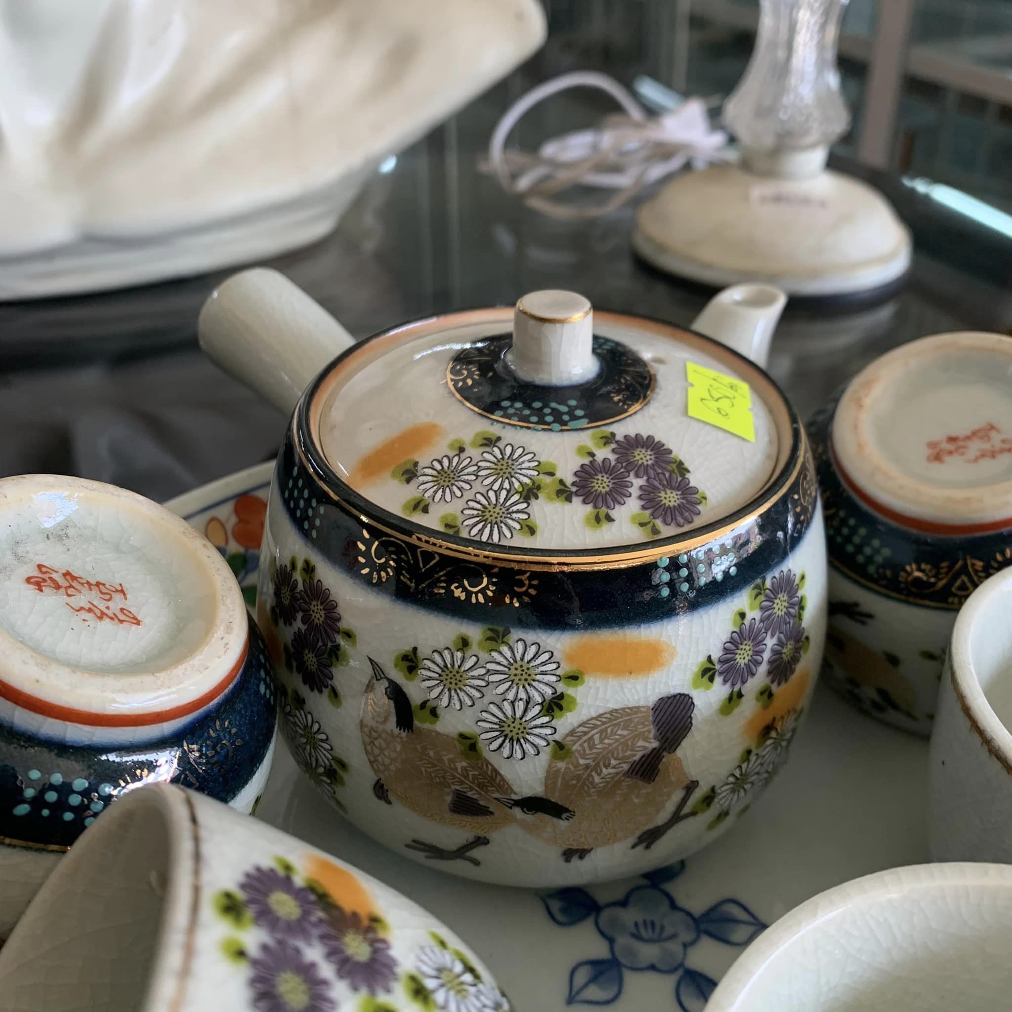 Bộ ấm trà gốm sứ Kutani