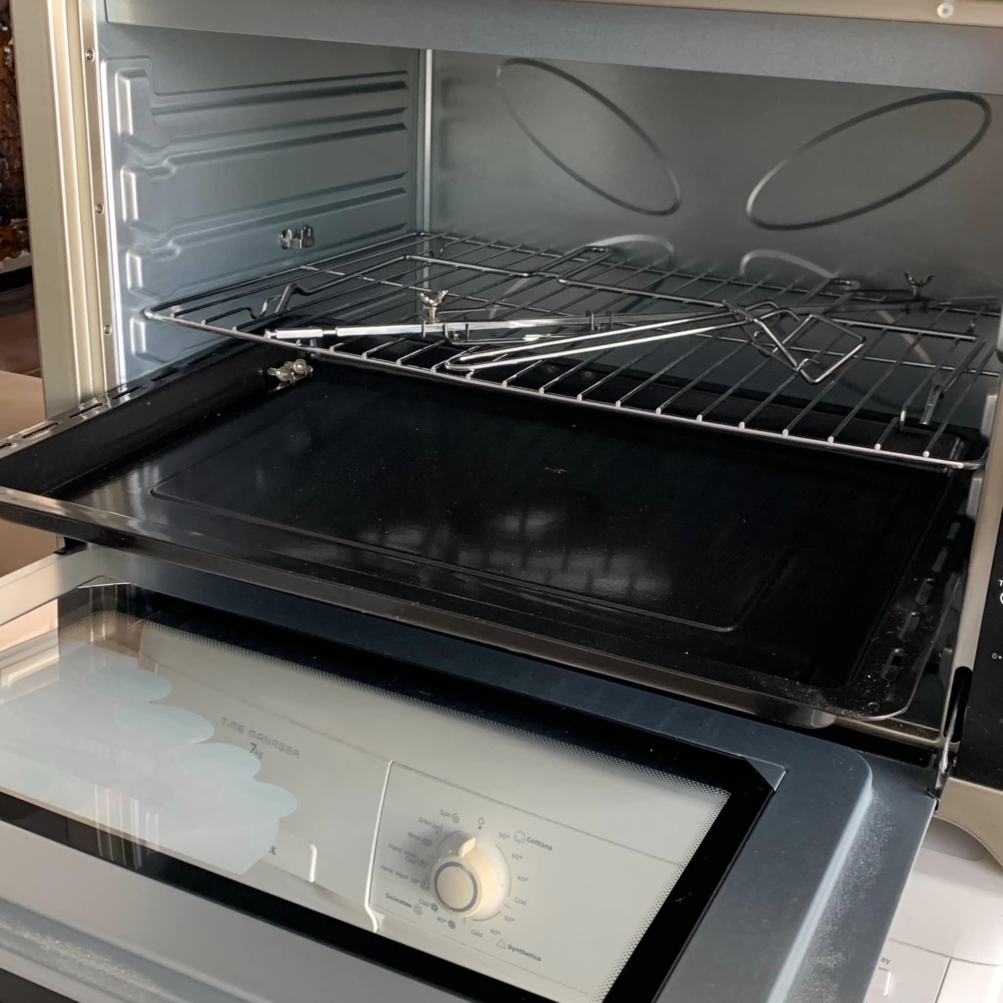 Lò nướng Sanaky 120L