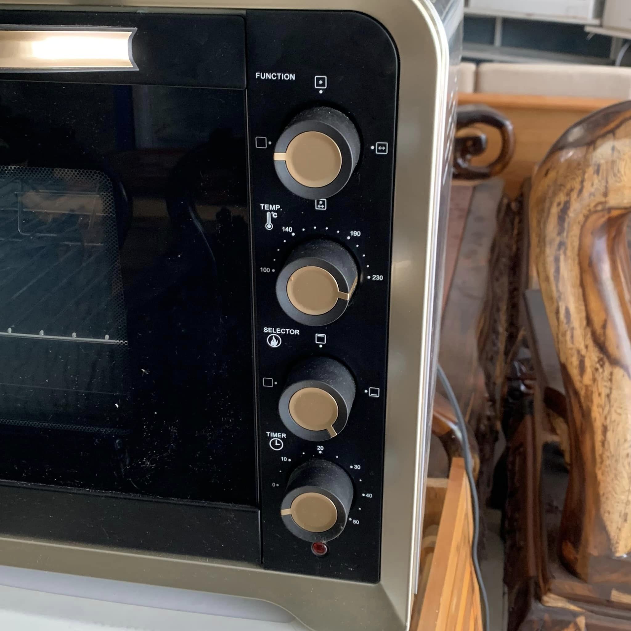 Lò nướng Sanaky 120L