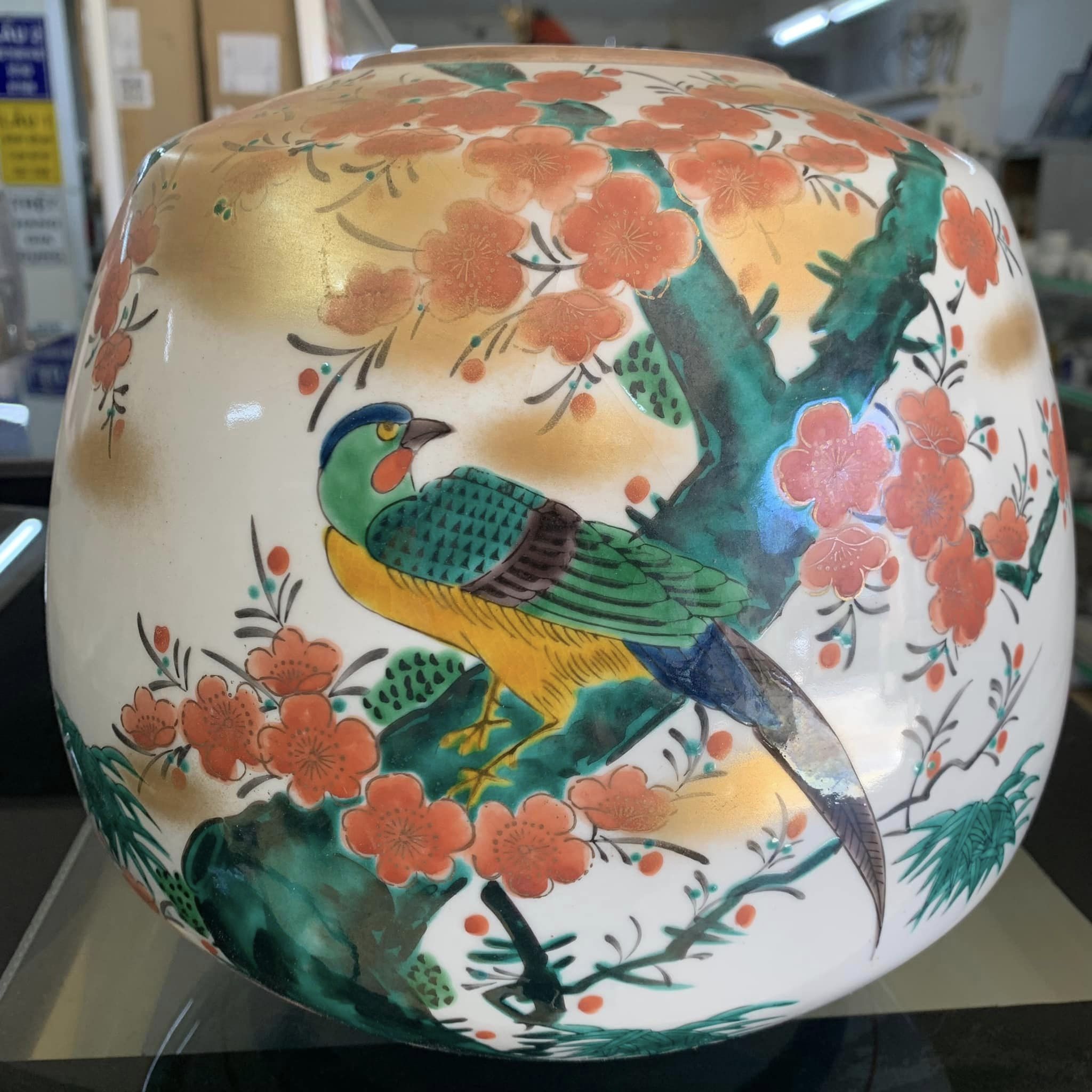 BÌNH HÚT TÀI LỘC MEN TRẮNG VẼ CHIM TRĨ HOA ĐÀO