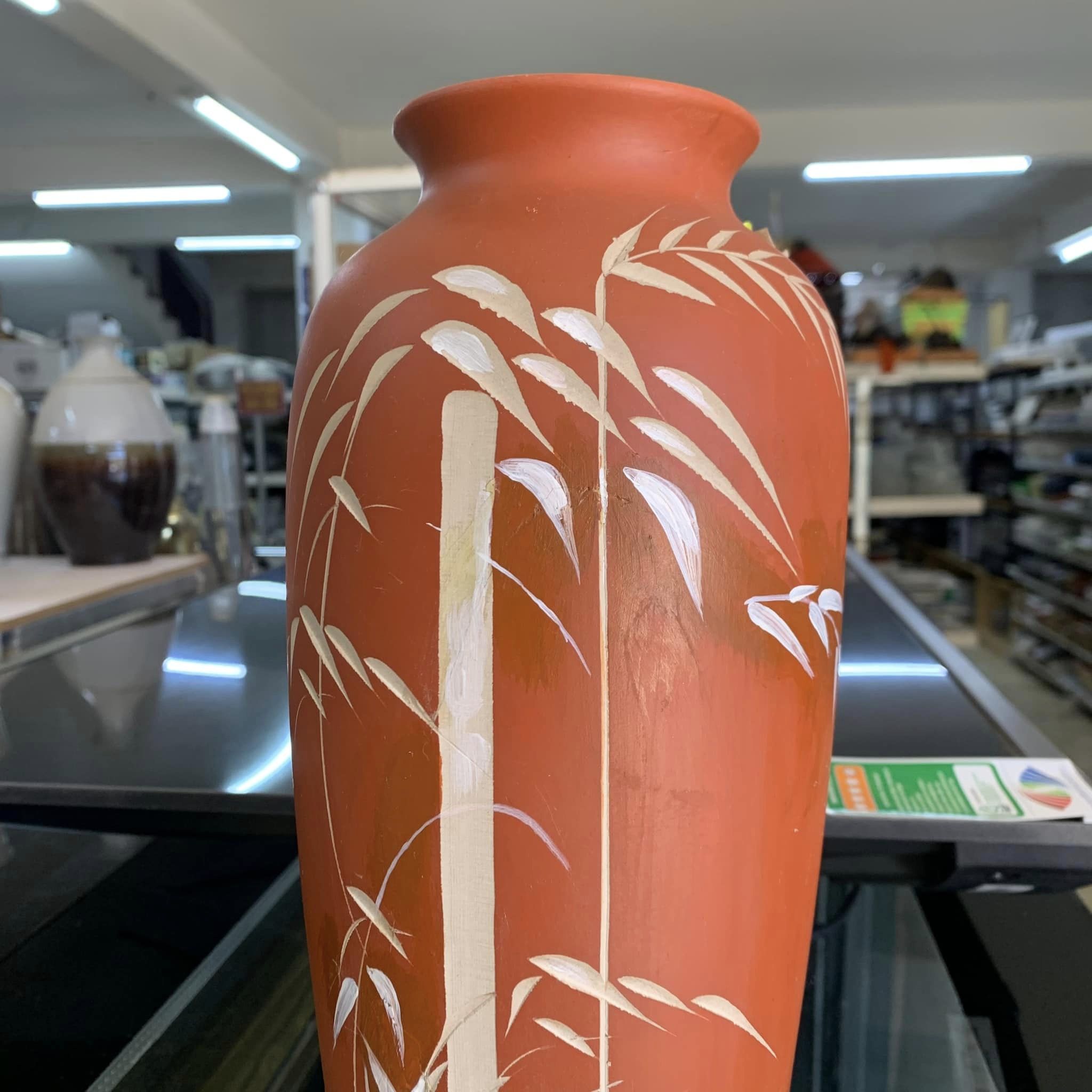 BÌNH HOA KHẮC LÁ TRE