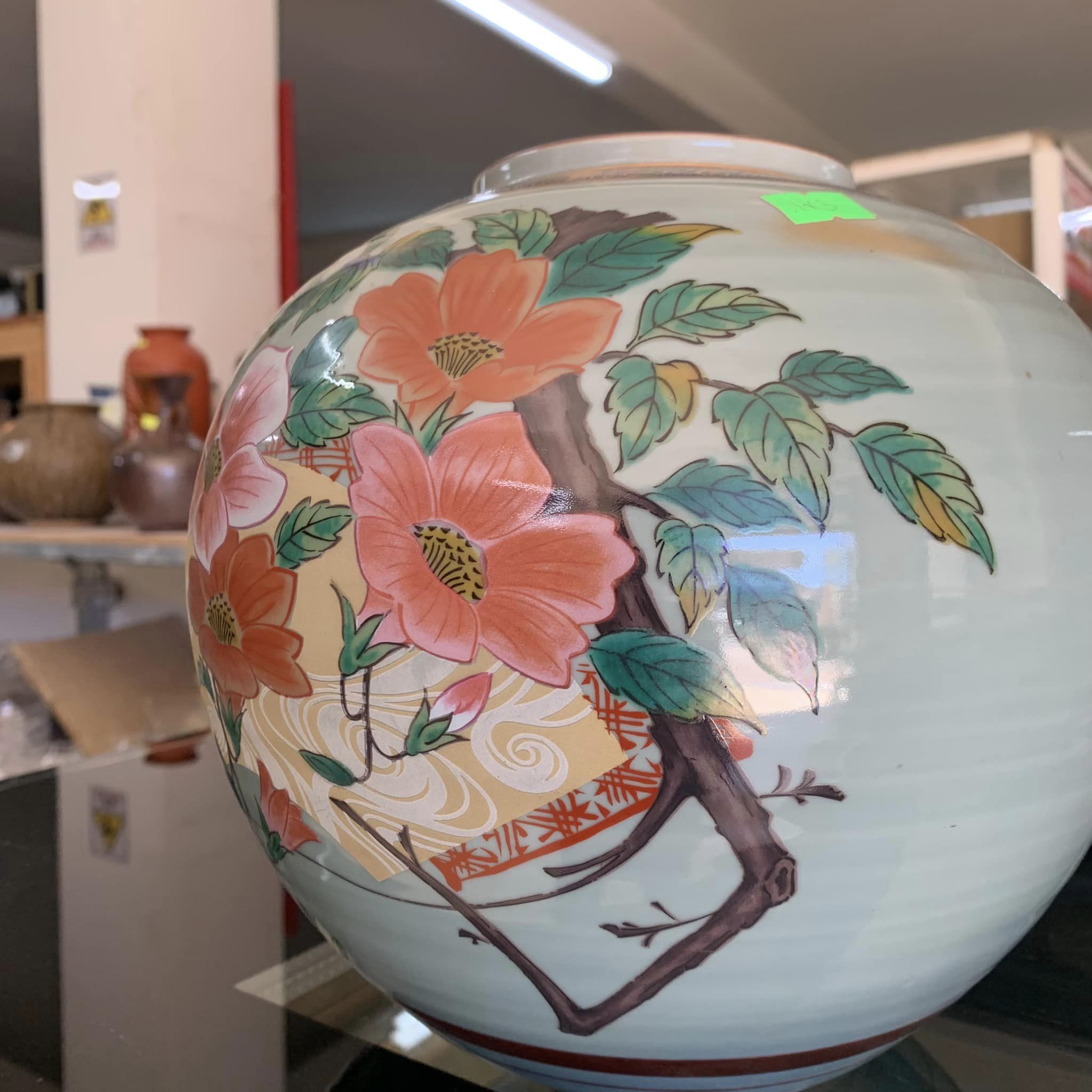 BÌNH HOA TRÁNG MEN SANG TRỌNG