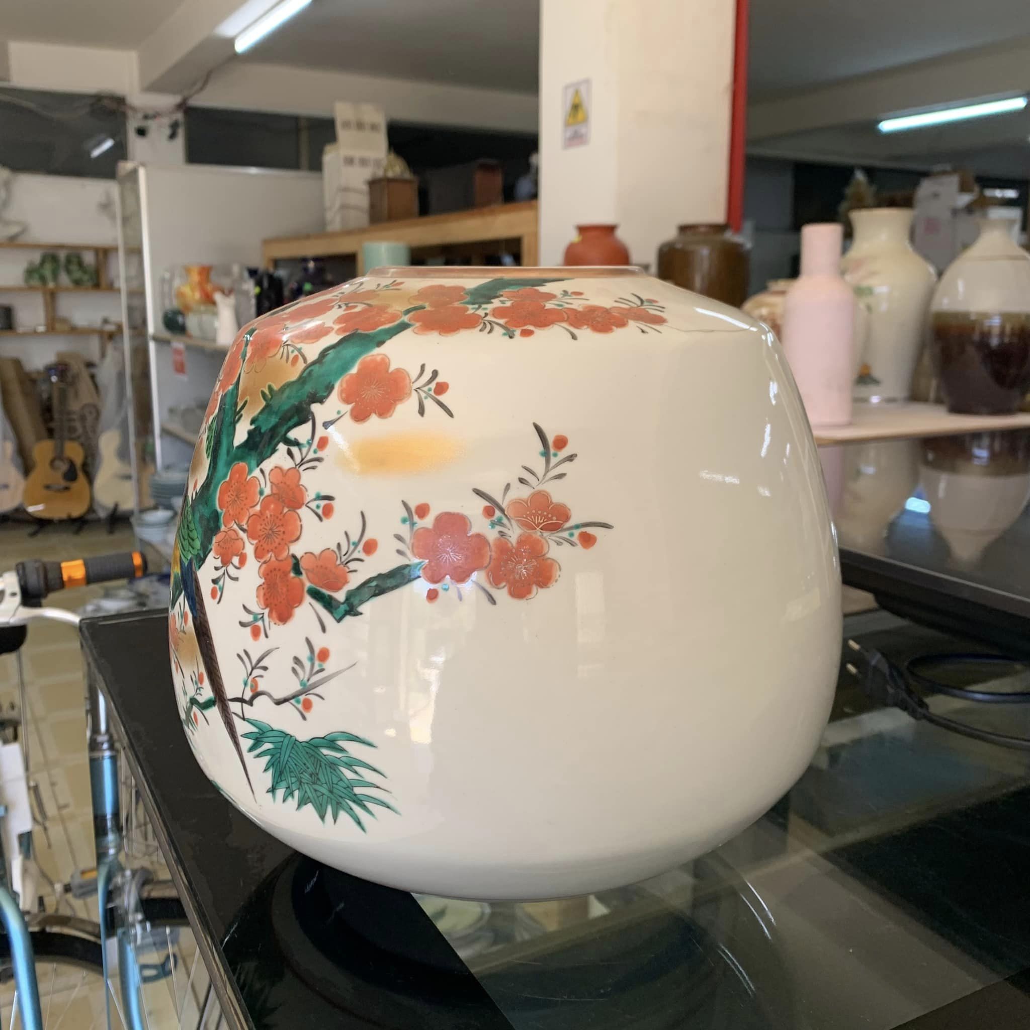 BÌNH HÚT TÀI LỘC MEN TRẮNG VẼ CHIM TRĨ HOA ĐÀO