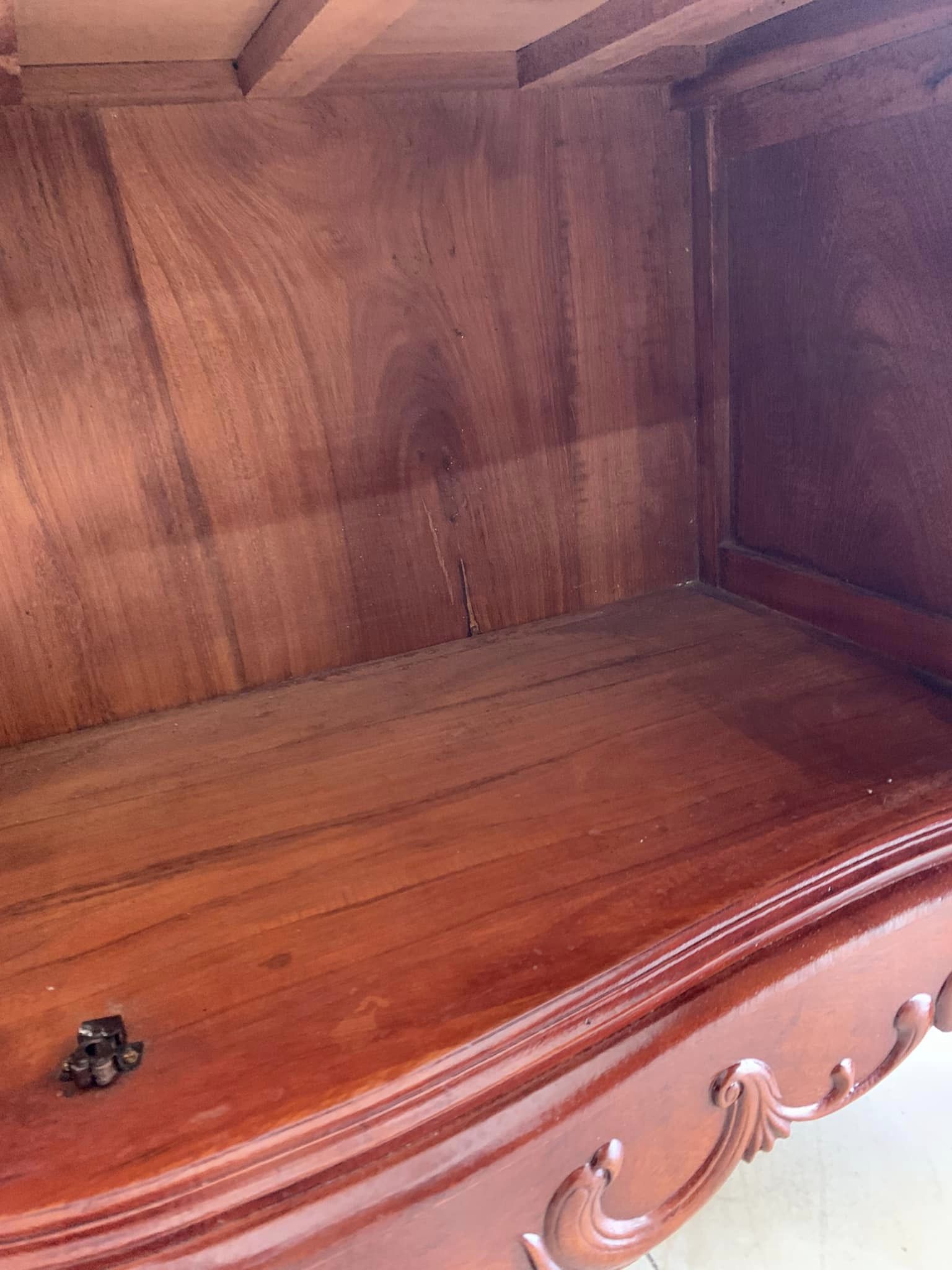 Kệ tivi gỗ gõ đỏ 2m15