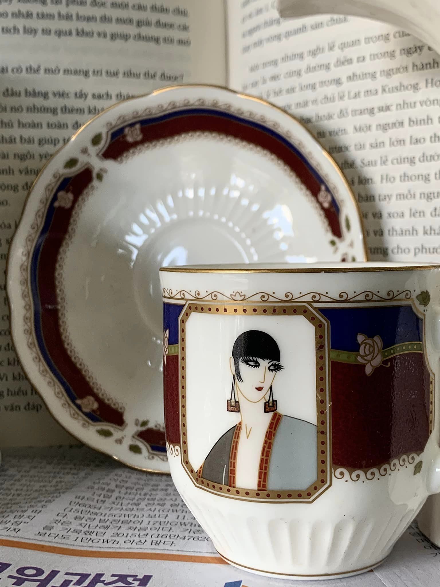 Set dĩa trà Esprit d’Erté 1990-đỏ