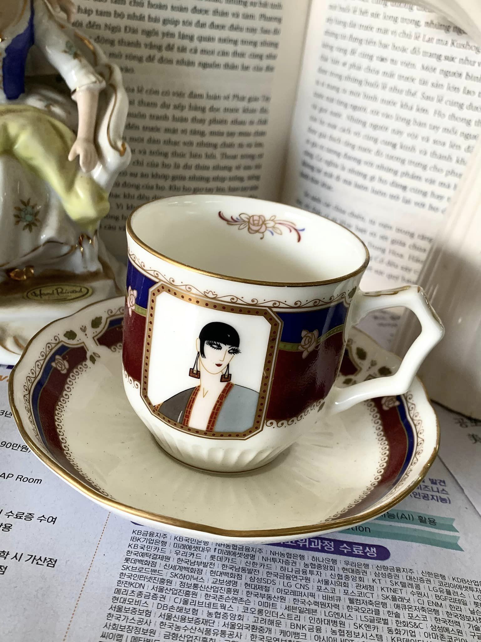 Set dĩa trà Esprit d’Erté 1990-đỏ