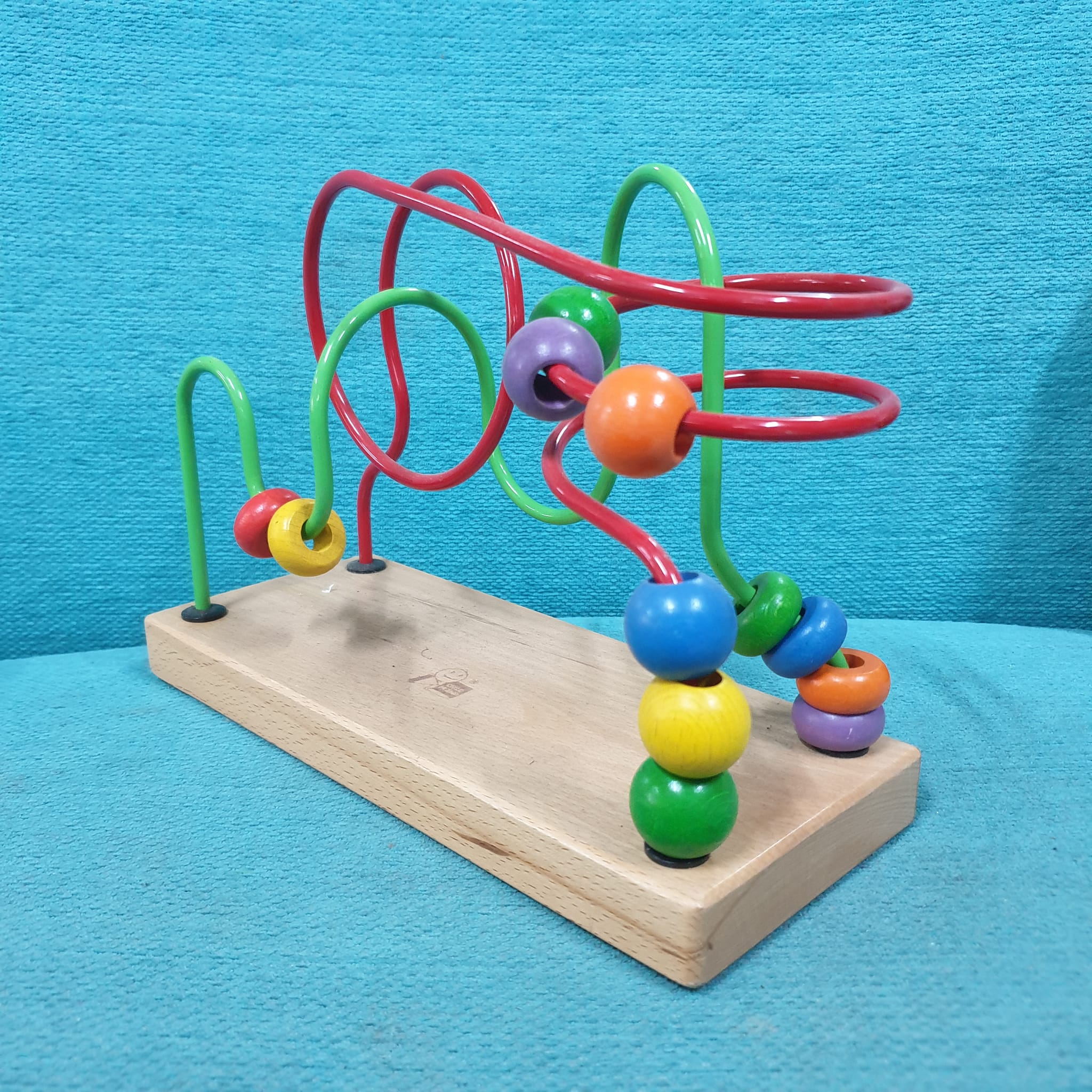 Đồ chơi luồng hạt gỗ