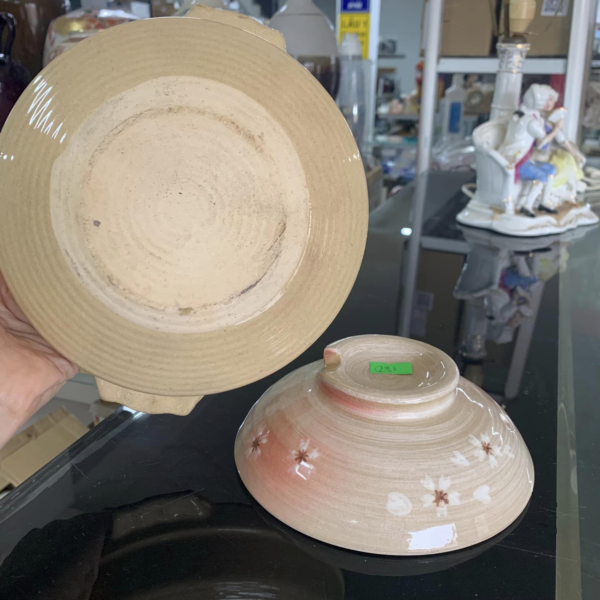 Nồi gốm hoa anh đào xinh xắn