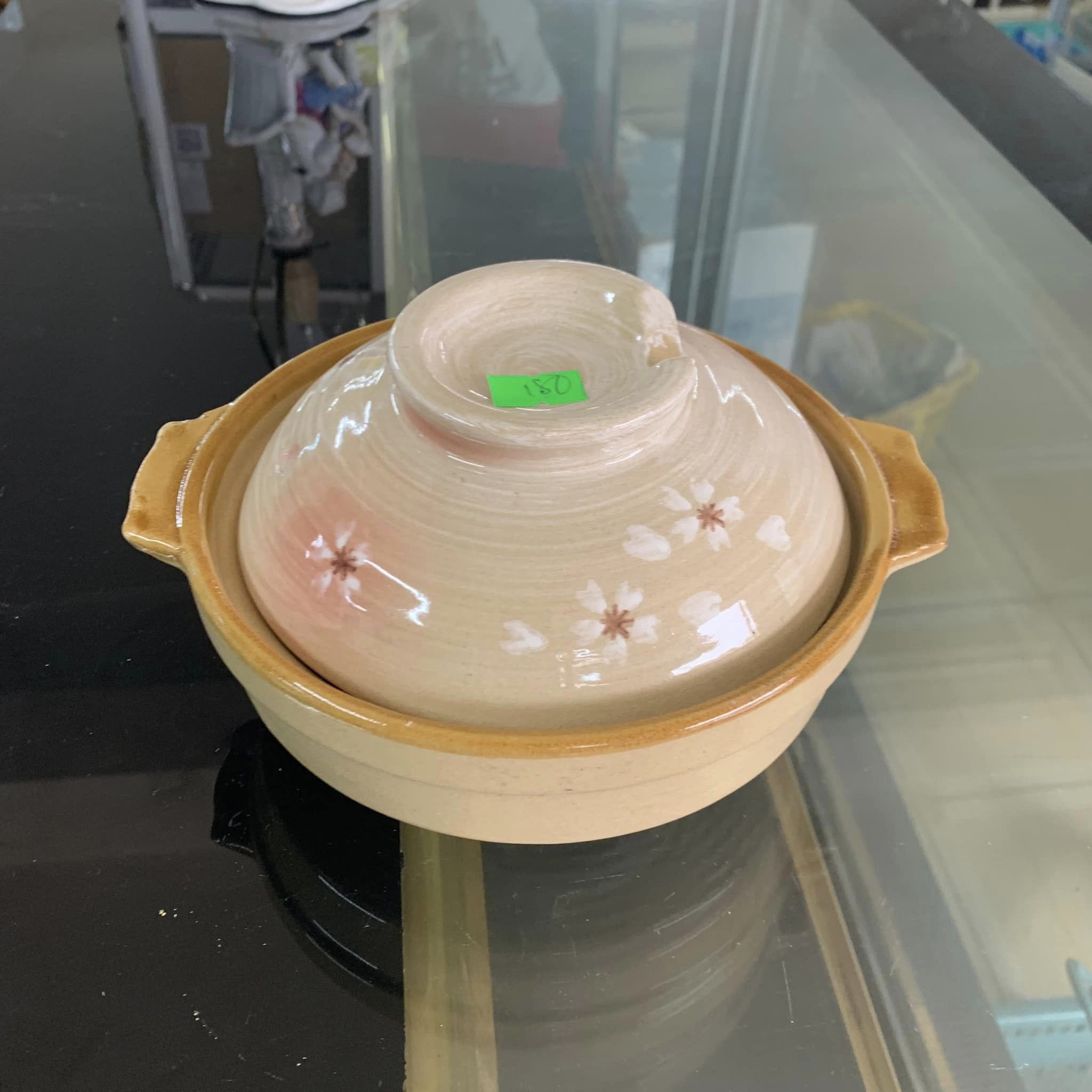 Nồi gốm hoa anh đào xinh xắn