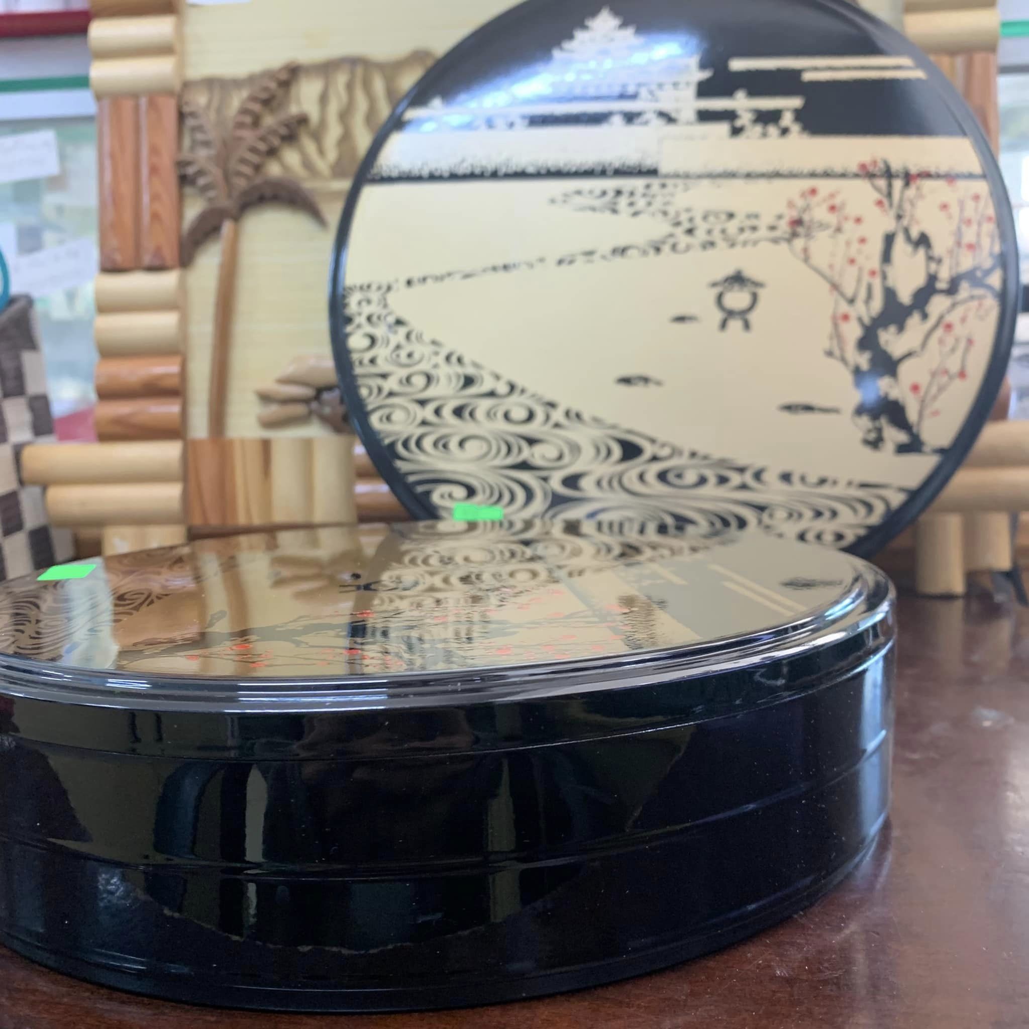 SET 2 HỘP NHỰA ĐỰNG BÁNH TRÁI NHẬT BẢN