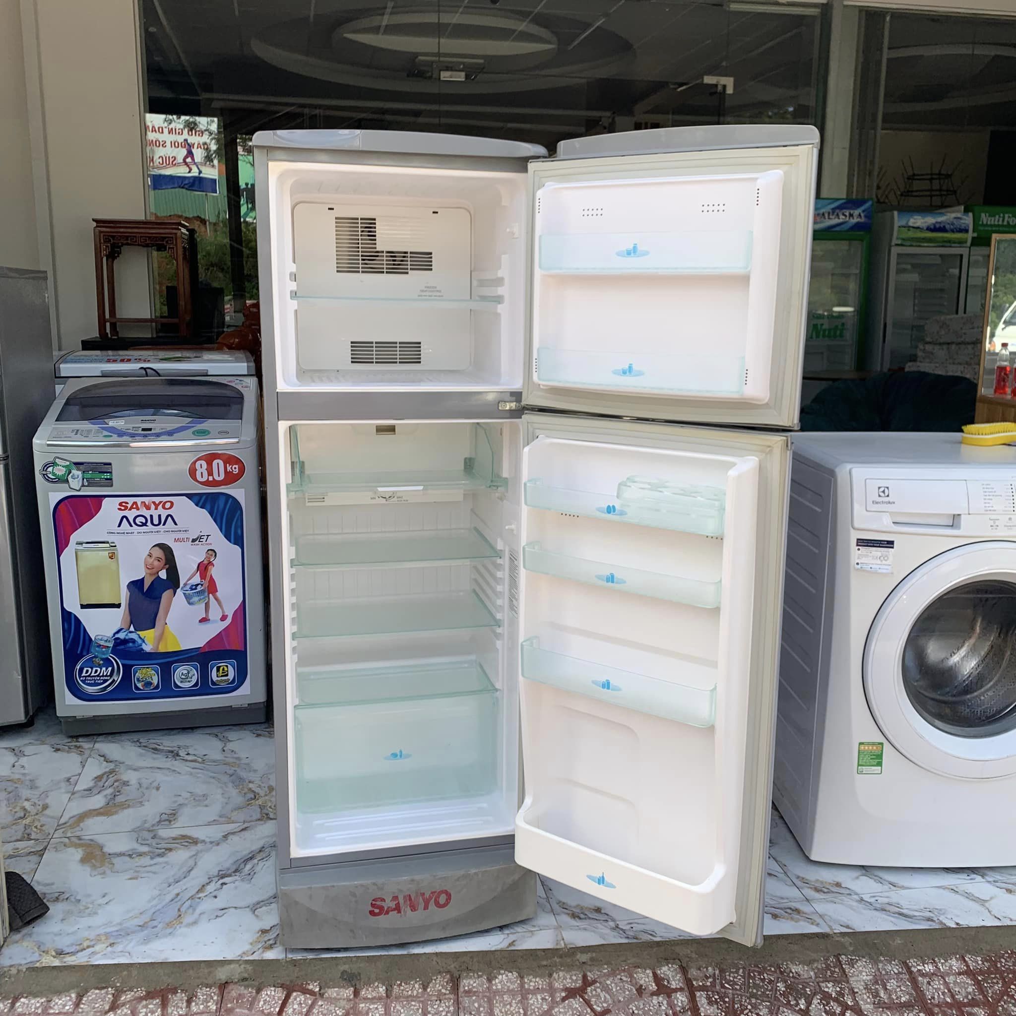 Tủ lạnh Sanyo 23