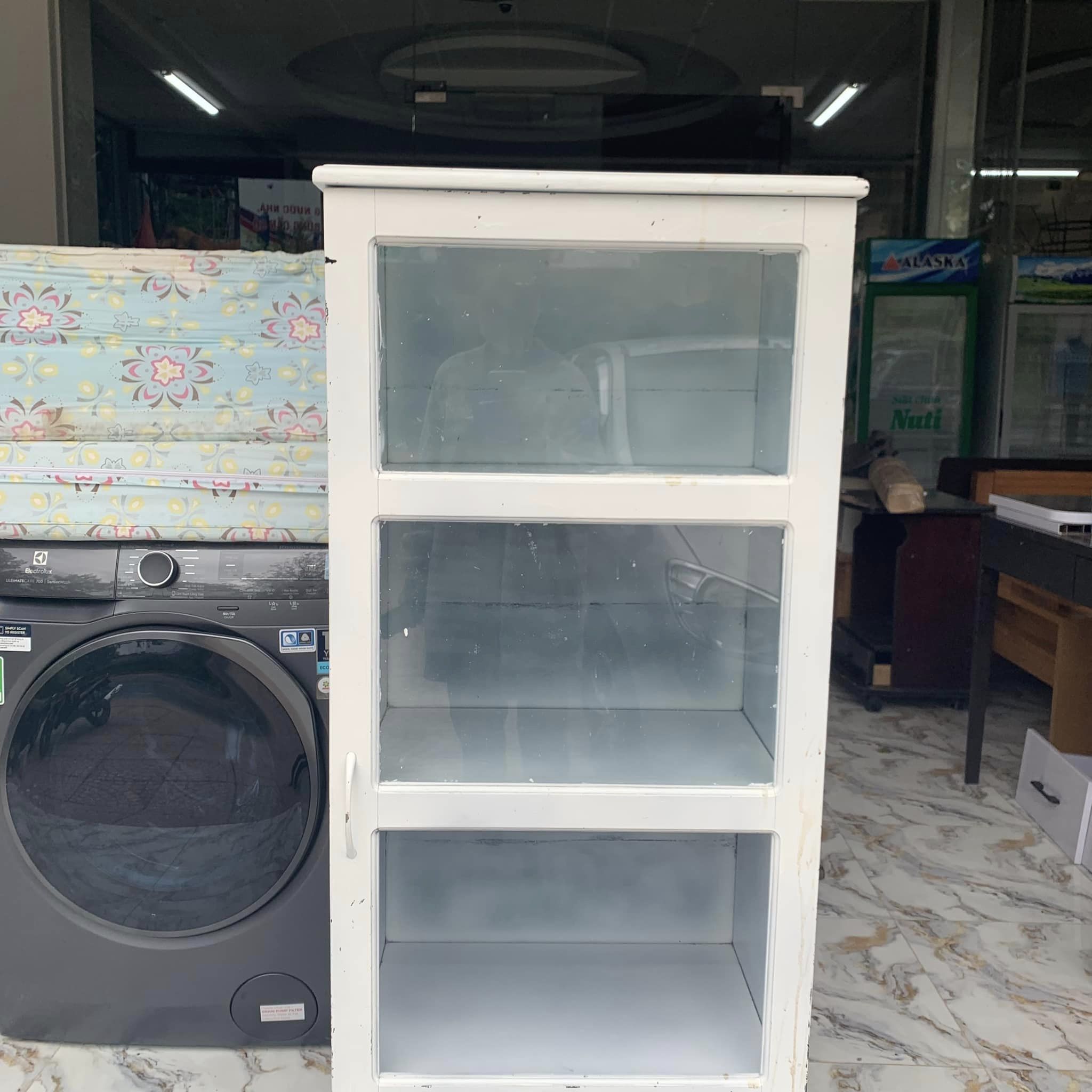 Tủ trắng 4 tầng