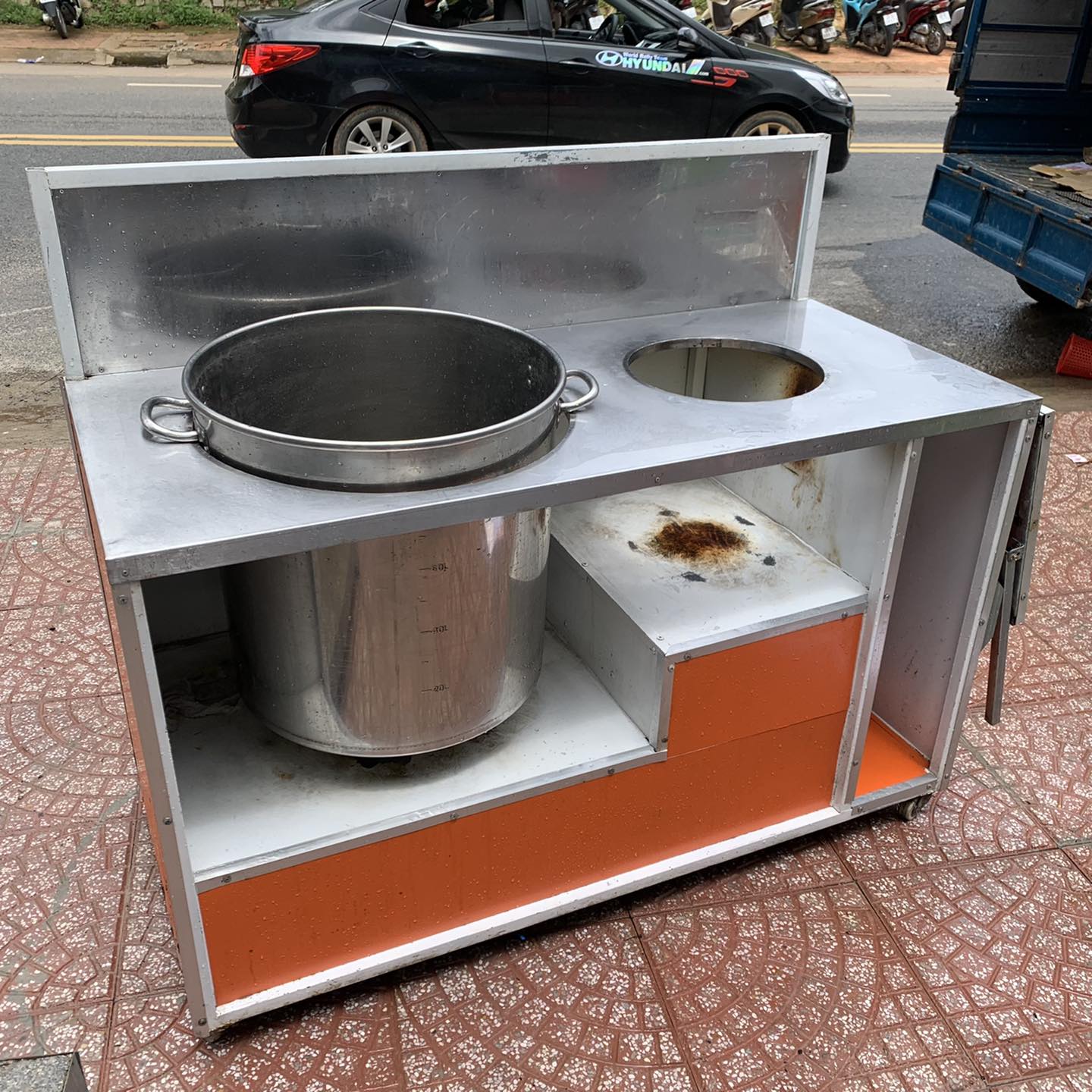 Tủ bán phở nhỏ