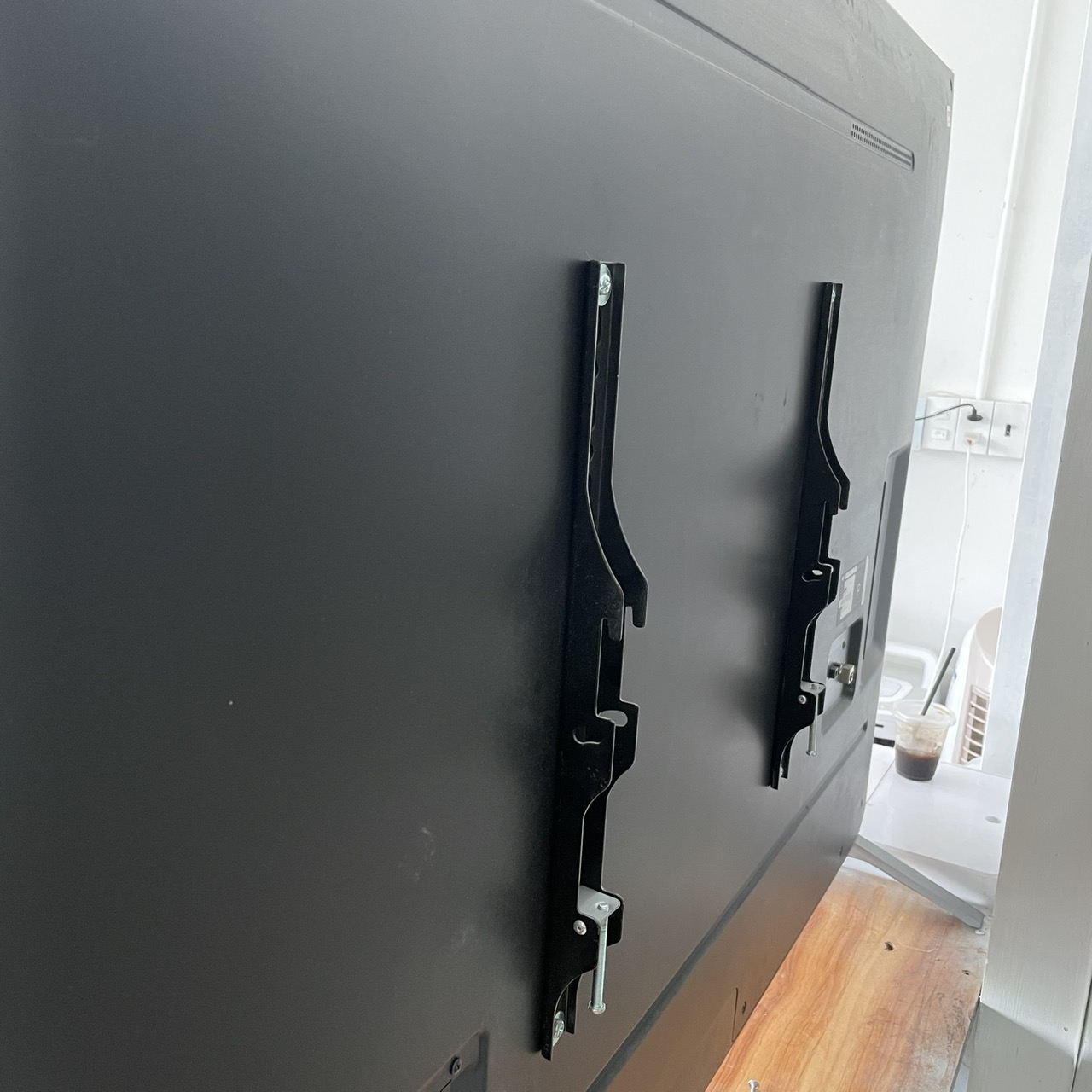 TI VI LG 70UP7750PTB