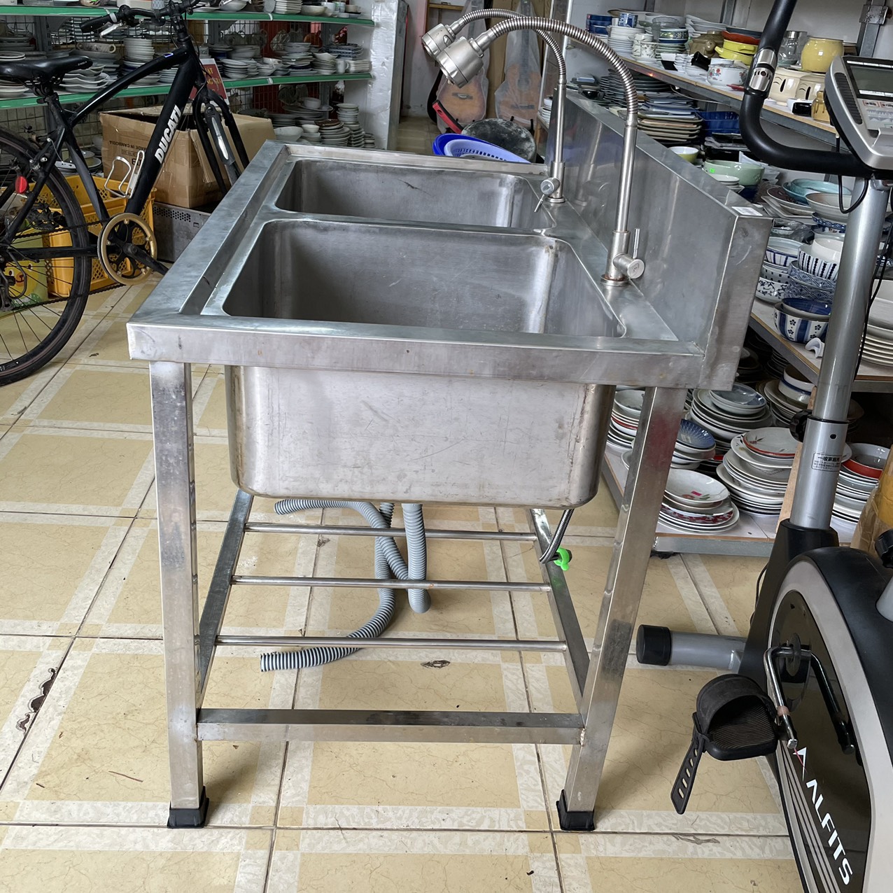 Bồn rửa chén công nghiệp 2 ngăn