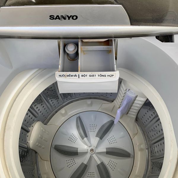 Máy giặt sanyo 9kg asw-f110at