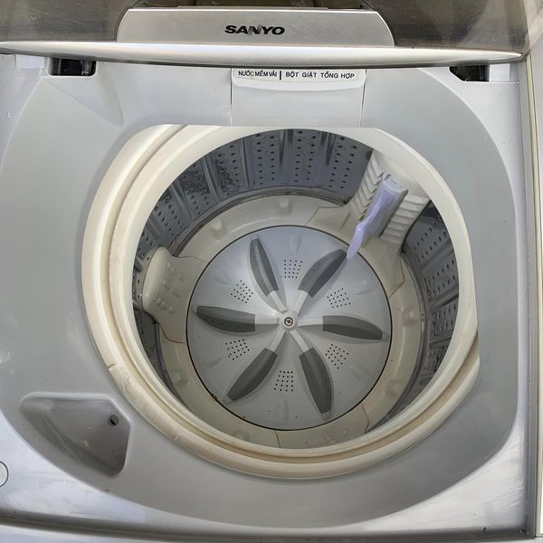 Máy giặt sanyo 9kg asw-f110at
