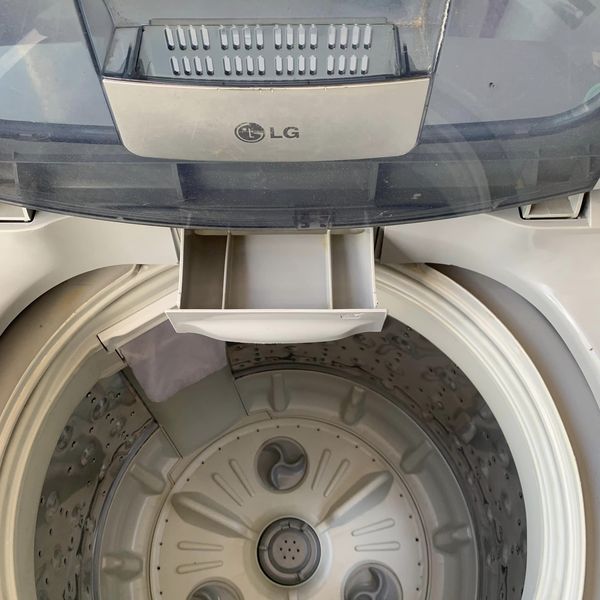 Máy giặt lg 8kg wf-c8015t