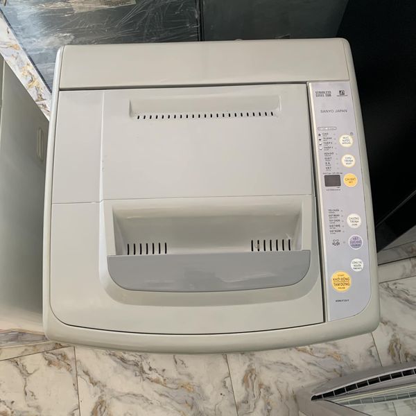 Máy giặt Sanyo ASW-F72VT