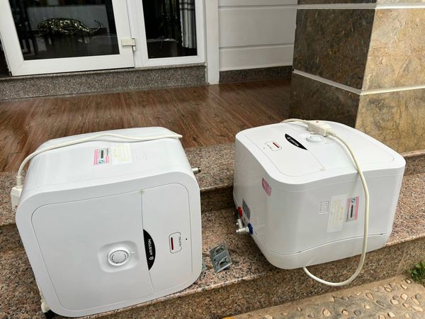 Bình nóng lạnh Ariston 30L AN2 30B