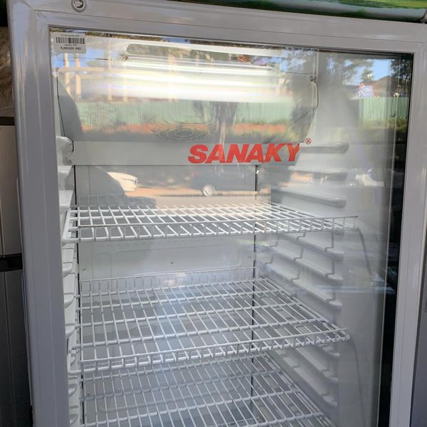 Tủ mát sanaky300l