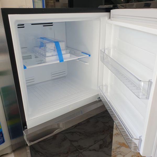 Tủ lạnh Toshiba 180 lít GR-B22VU