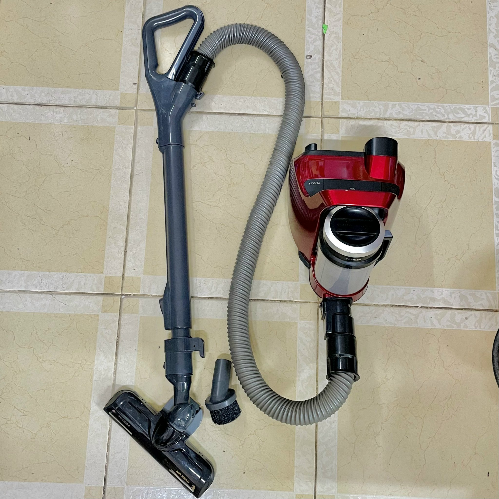 Máy hút bụi Toshiba VC-GC33CPV