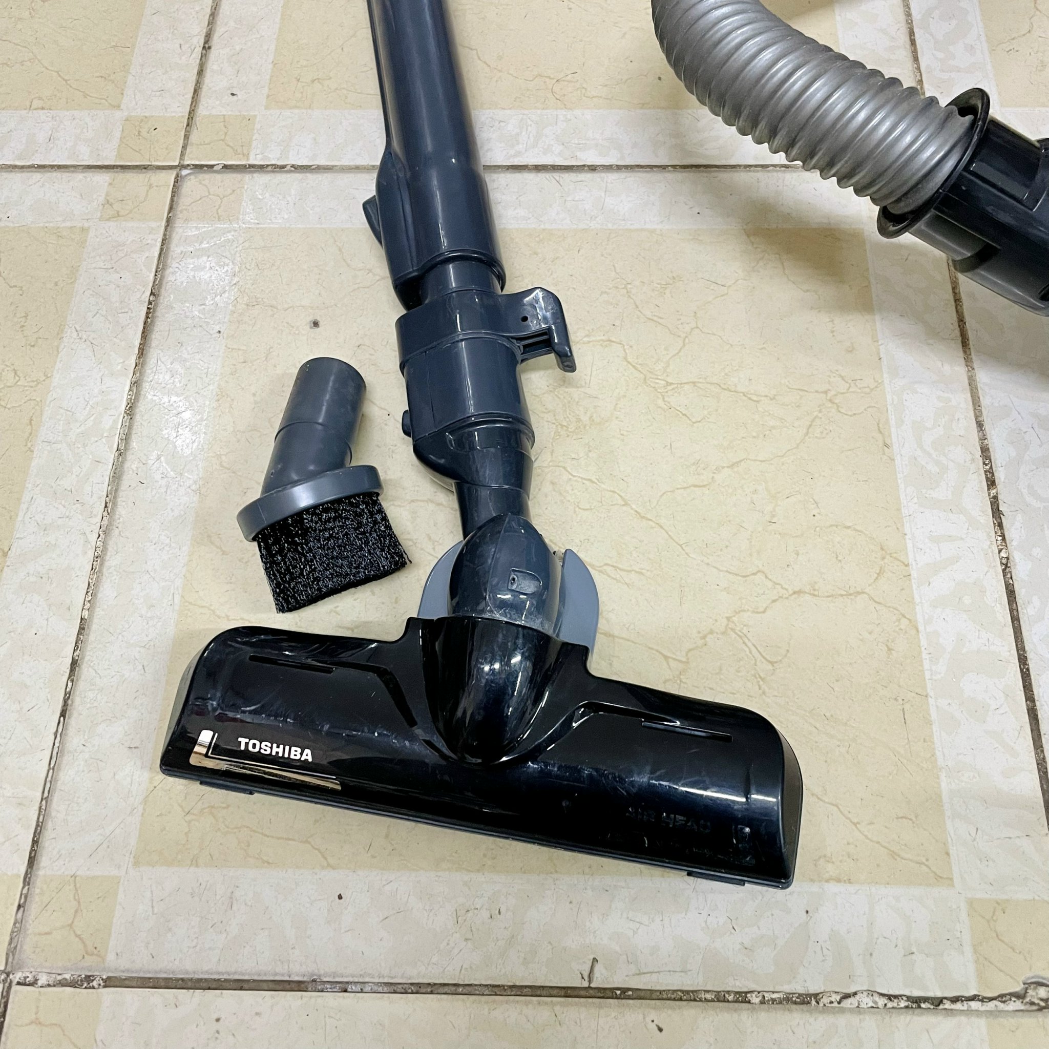 Máy hút bụi Toshiba VC-GC33CPV