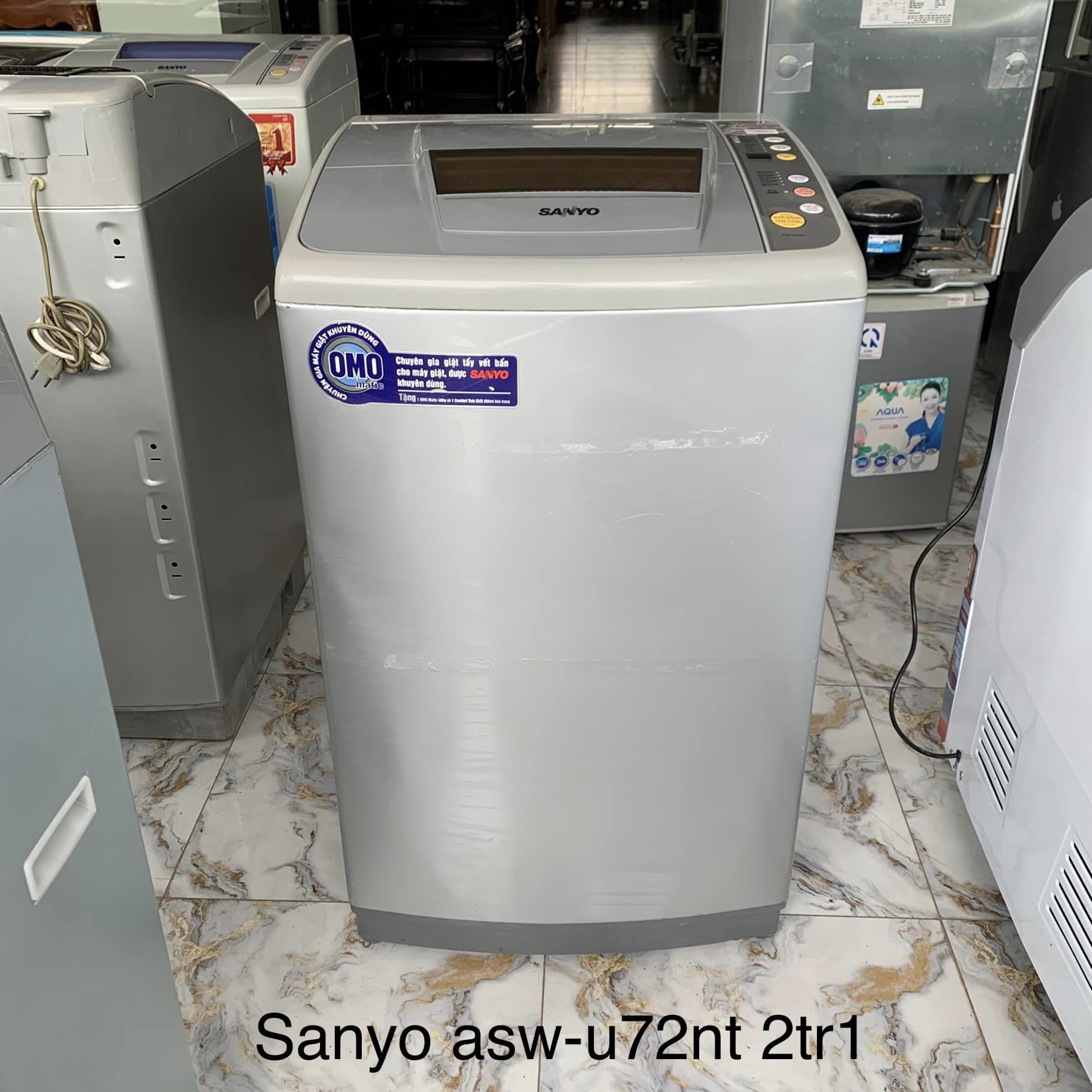 Máy giặt Sanyo ASW-U72NT