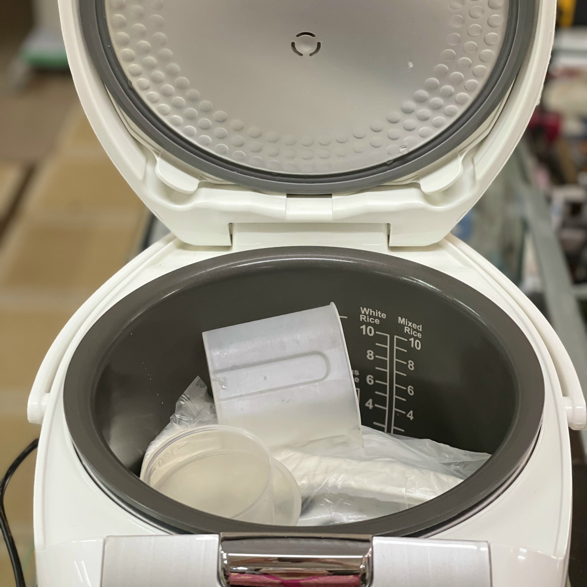 Nồi cơm điện tử Toshiba 1l8