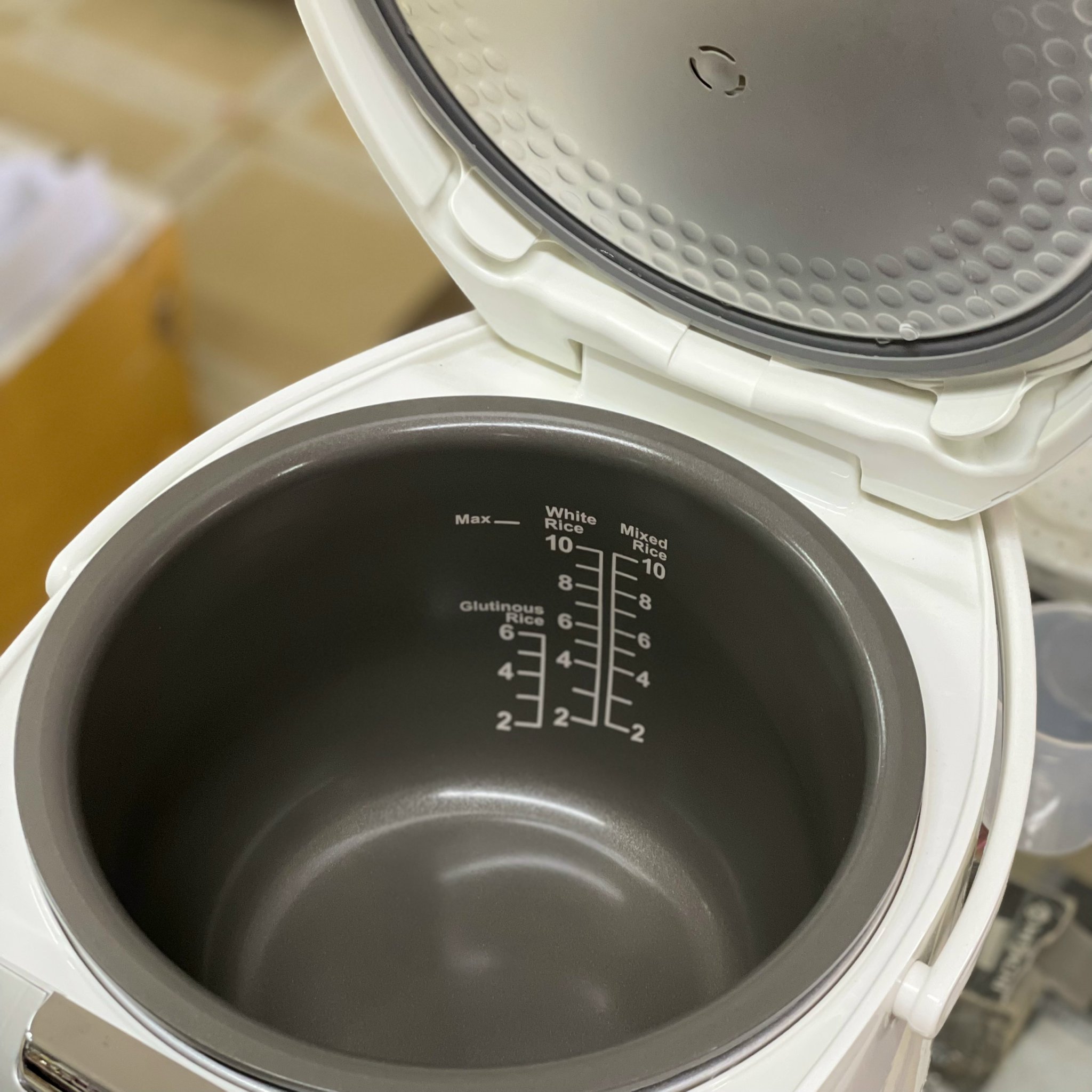 Nồi cơm điện tử Toshiba 1l8