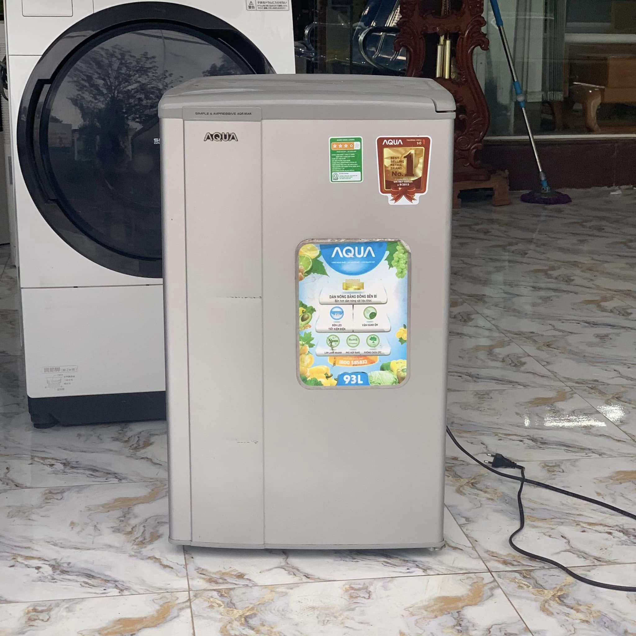 Tủ lạnh Aqua AQR-95AR