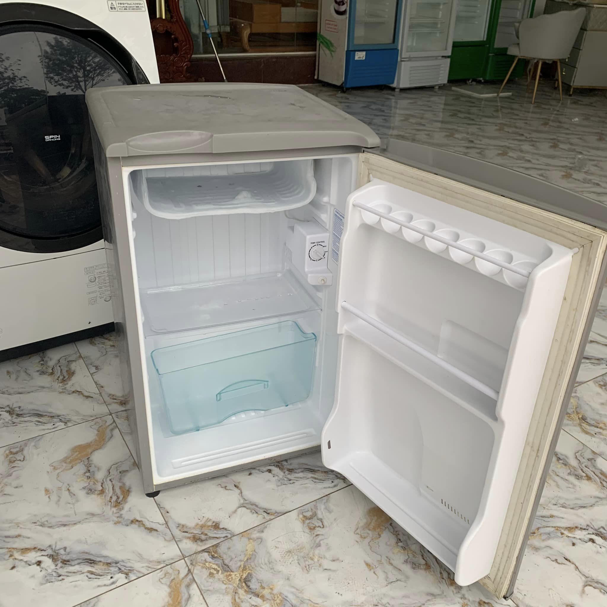 Tủ lạnh Aqua AQR-95AR