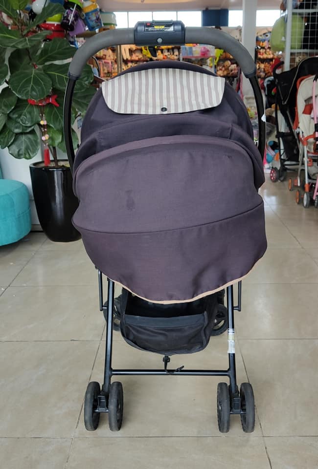 Xe đẩy Combi Mechacal Handy S