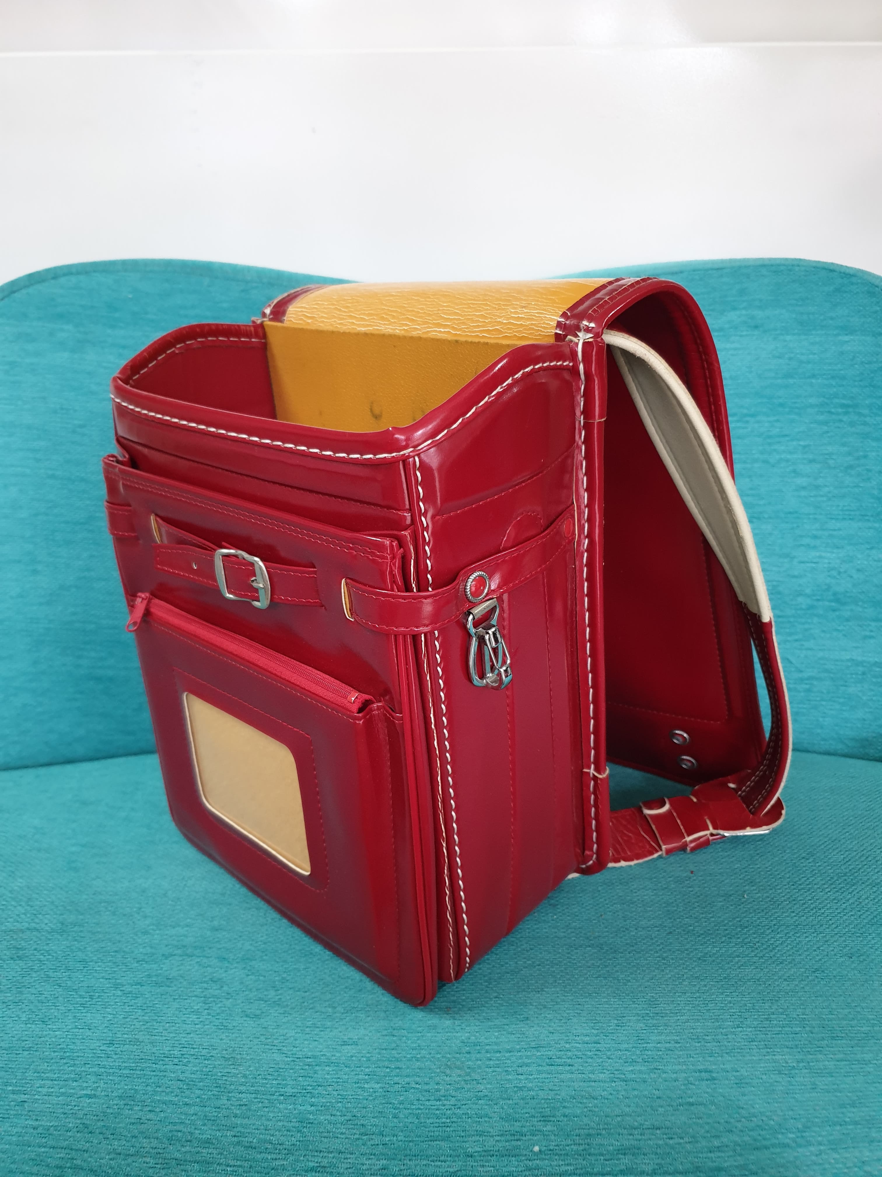 Cặp chống gù lưng Nhật bản