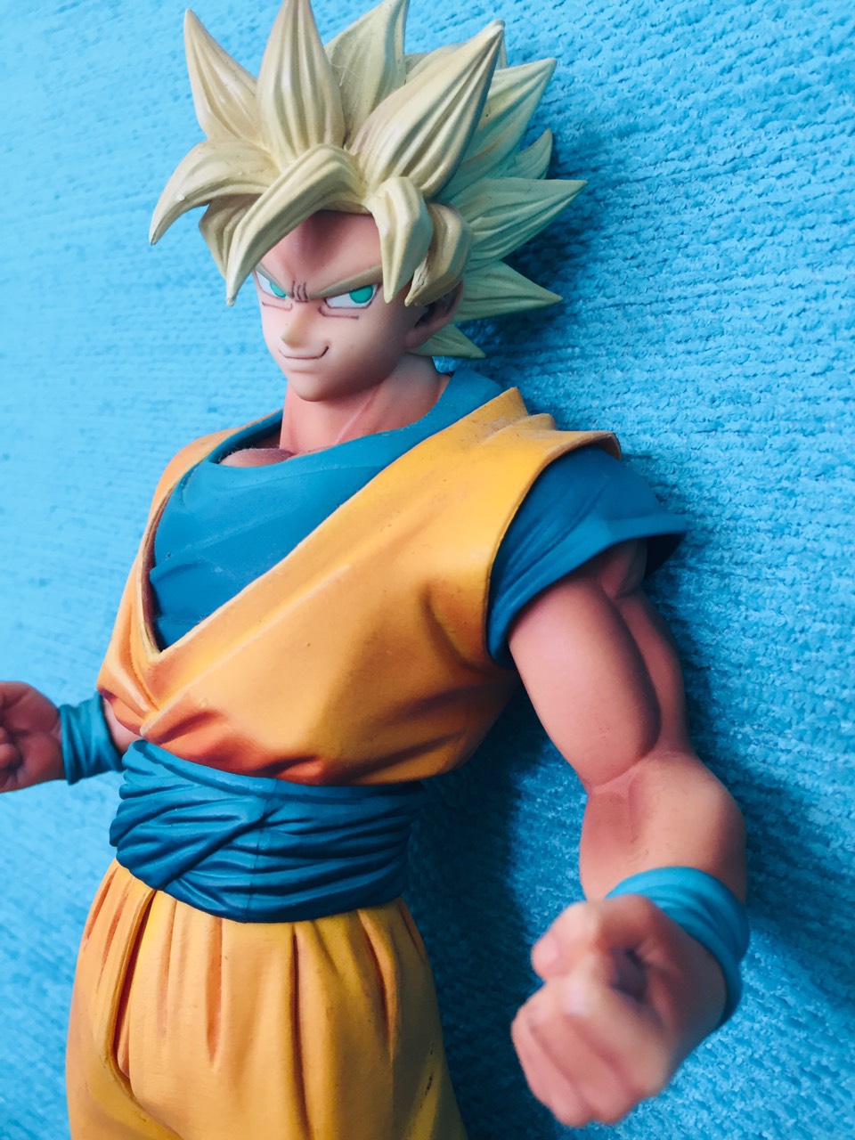 Mô hình nhân vật  Super Saiyan trong phim Bản Viên Ngọc Rồng