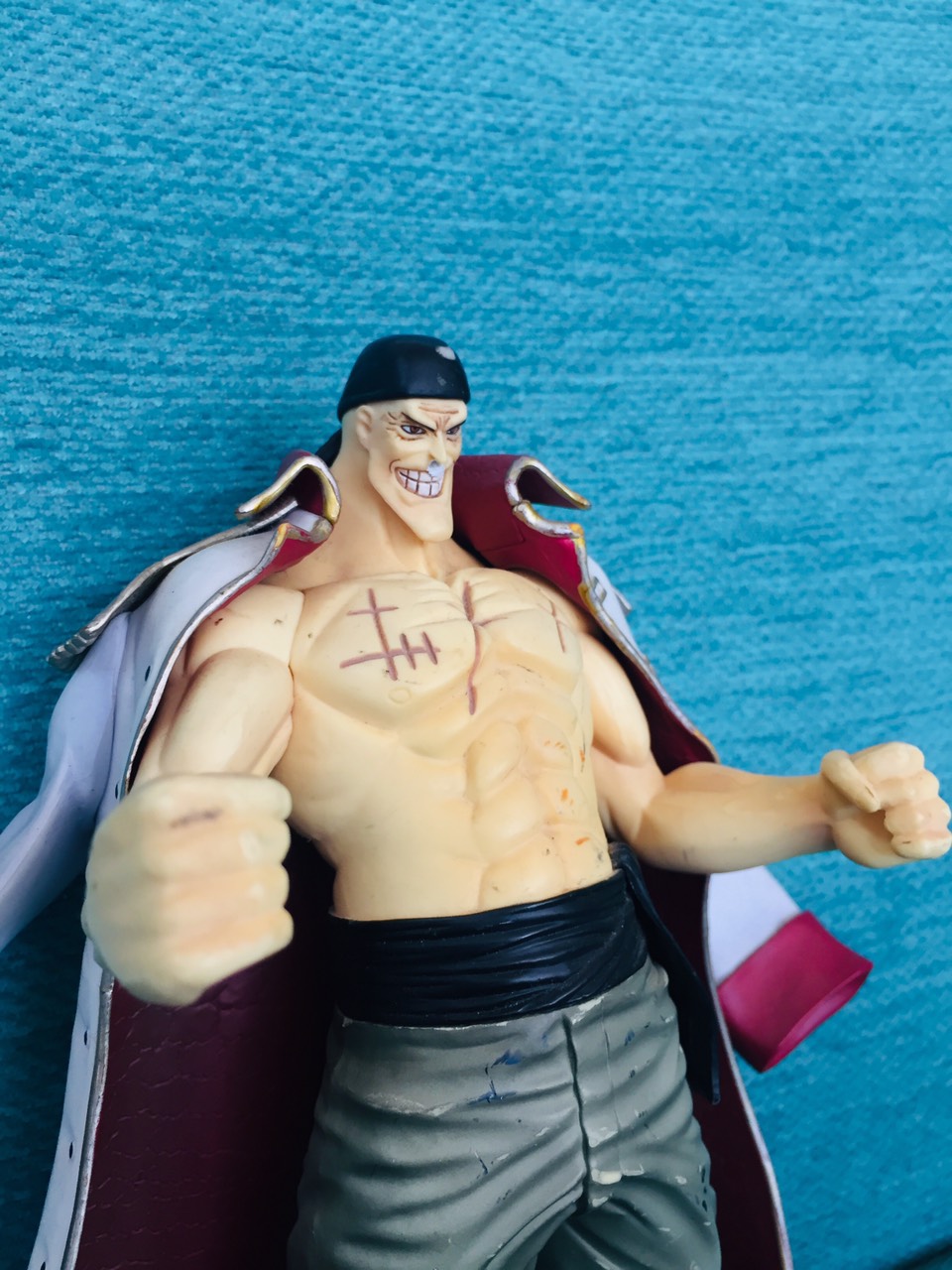 Mô hình Figure Râu Trắng | Tiệm Đồ Cũ - Mua bán đồ cũ Đà Lạt