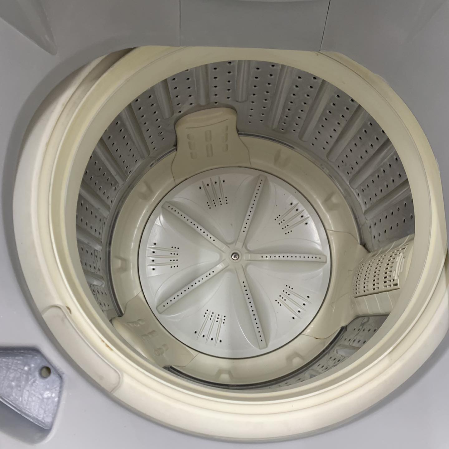 Máy giặt Sanyo ASW-S80S2T