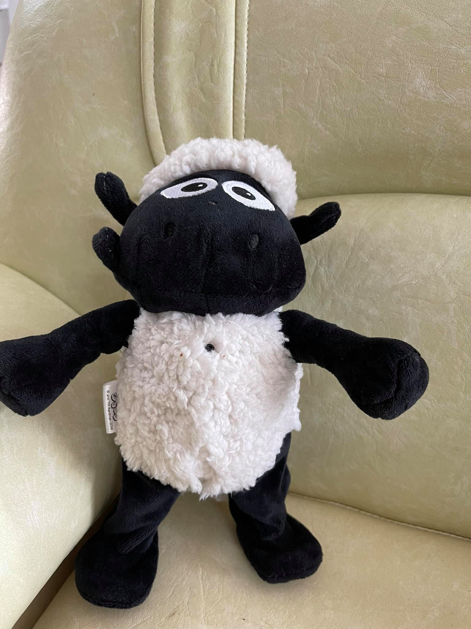 Bé cừu biết nhảy