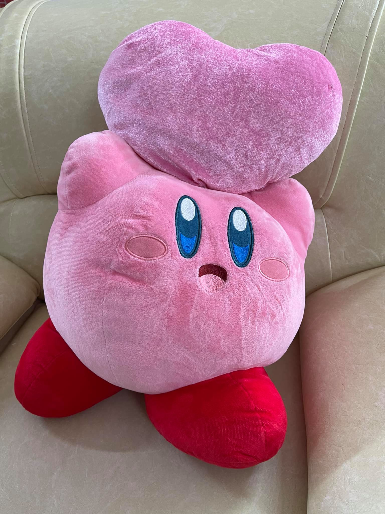 Bé kirby lạ lạ xinh xinh