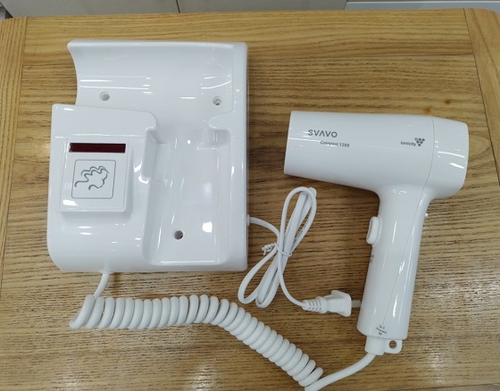 Máy sáy tóc treo tường Svavo