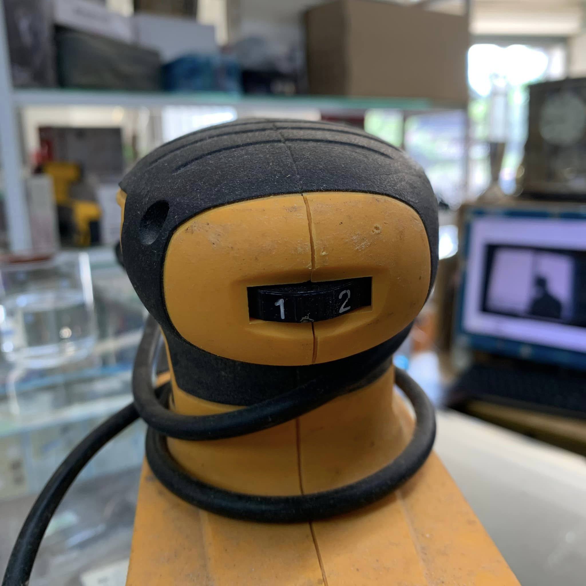 Máy chà nhám Tolsen 79563