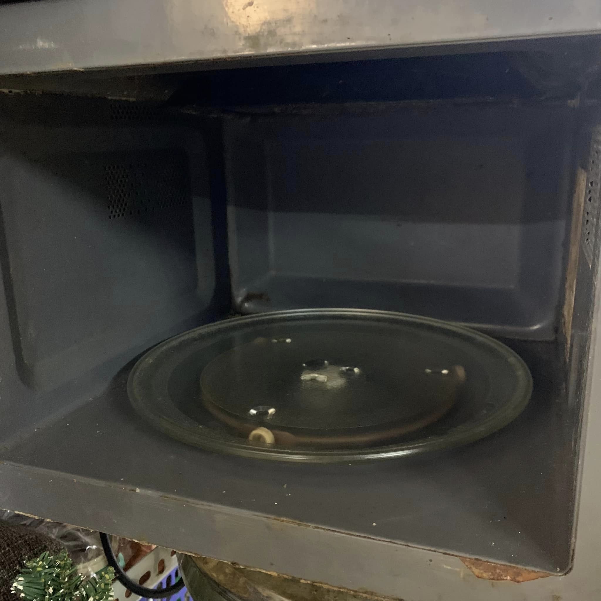 Lò vi sóng Electrolux EMM2318X