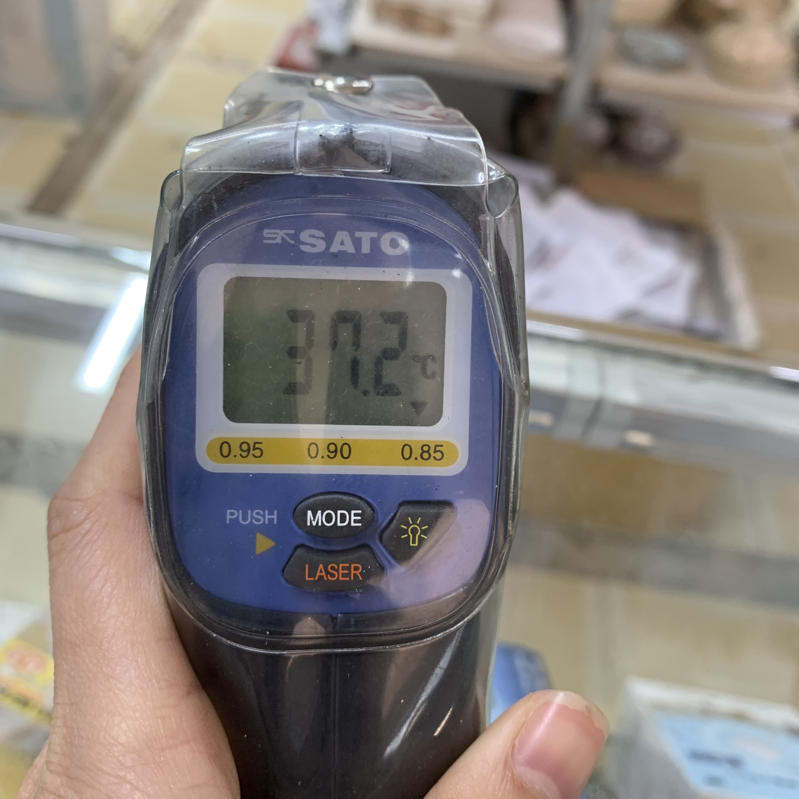 Máy đo nhiệt độ bức xạ
