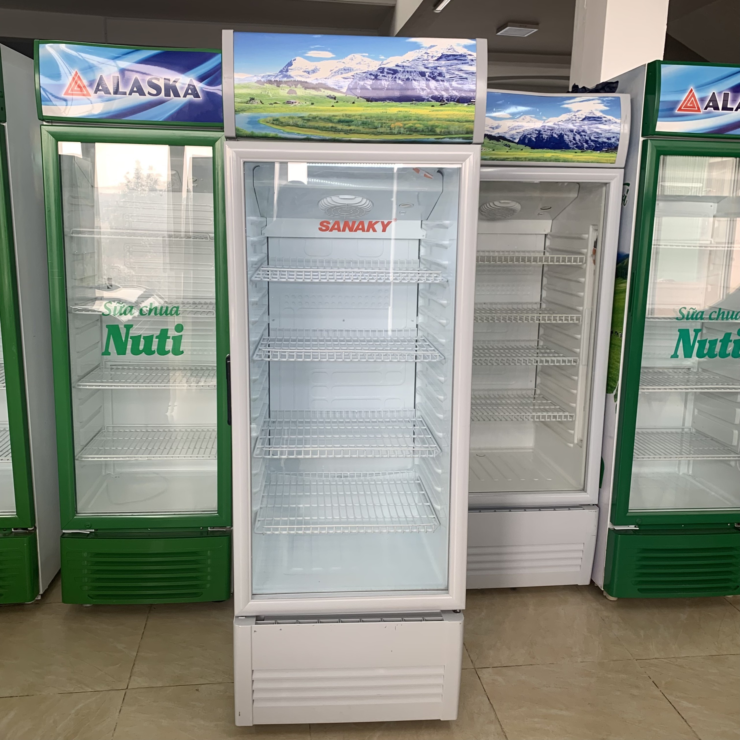 Tủ mát Sanaky 5000