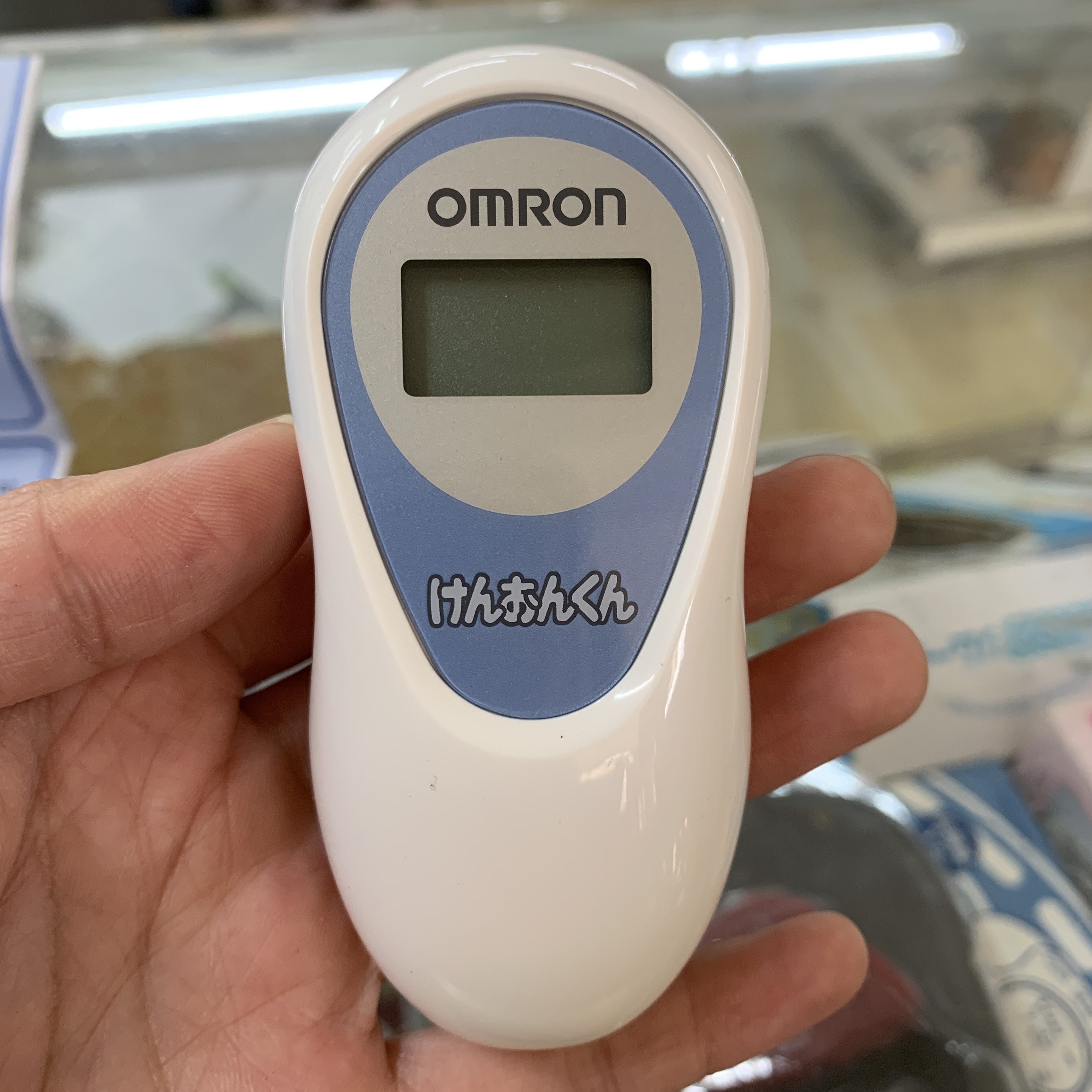 Nhiệt kế đo tai