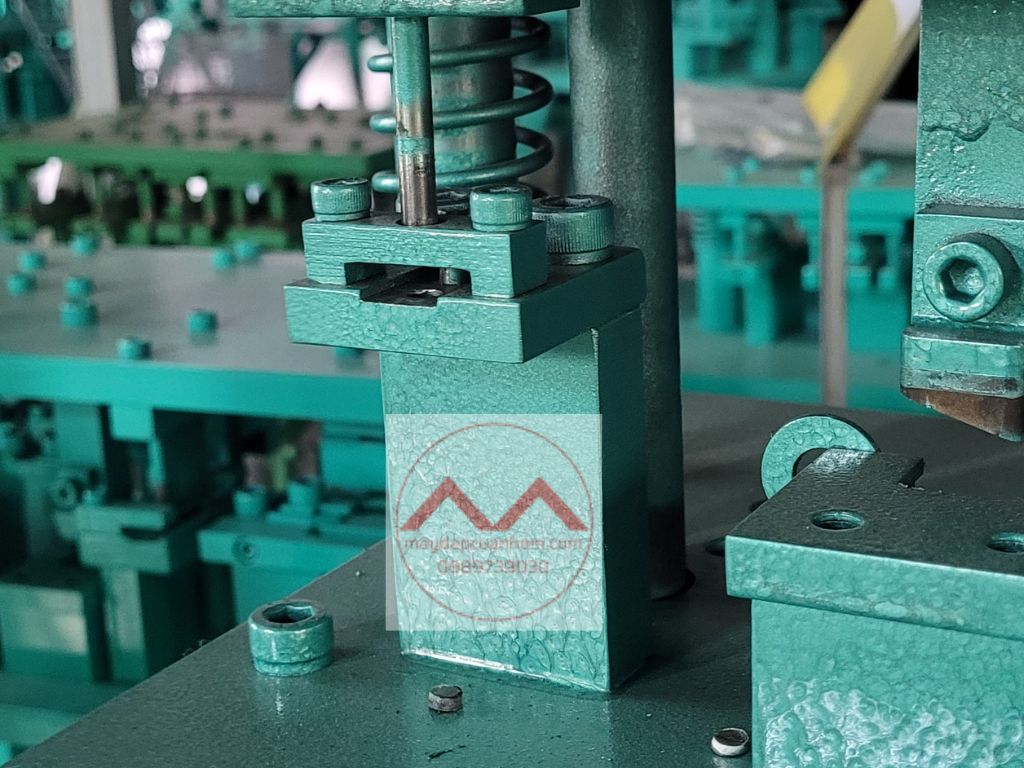 dau-dao-dot-lo-xo-vau-thanh-chuyen-dong-phi-6